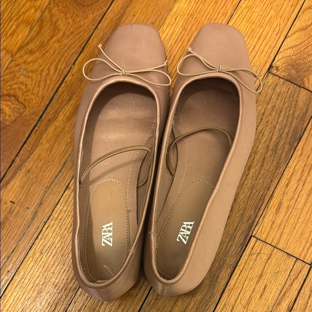 Zara Women's Off Pink ballet flat